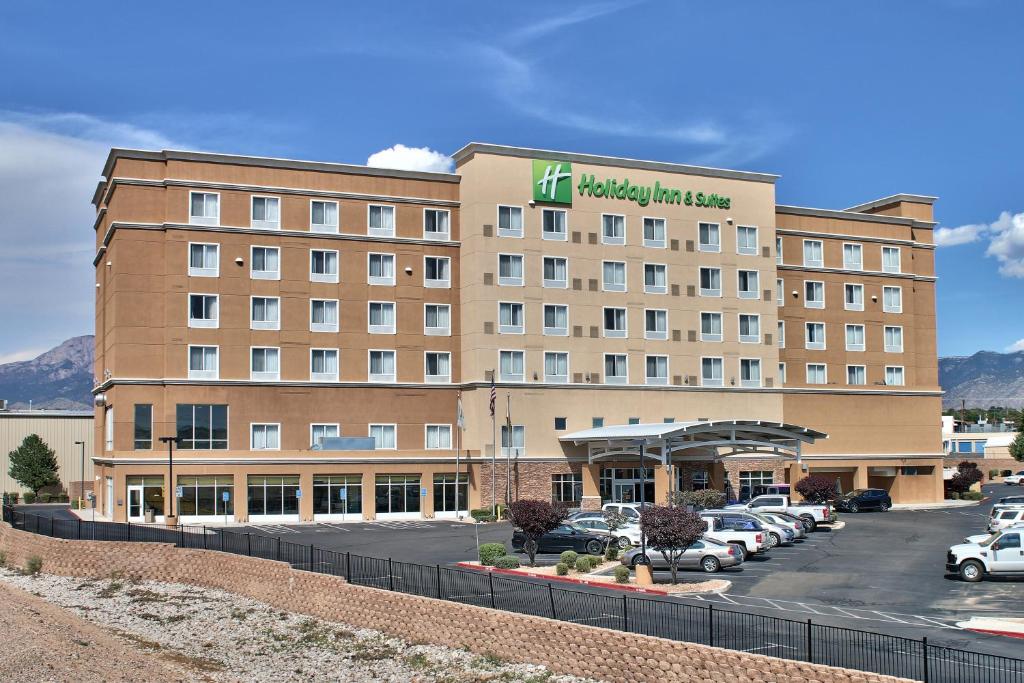 Holiday Inn Hotel and Suites Albuquerque - North Interstate 25 an IHG Hotel Main image 1